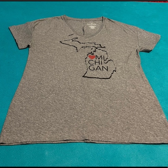 2 fun t shirts from Michigan - Picture 2 of 10